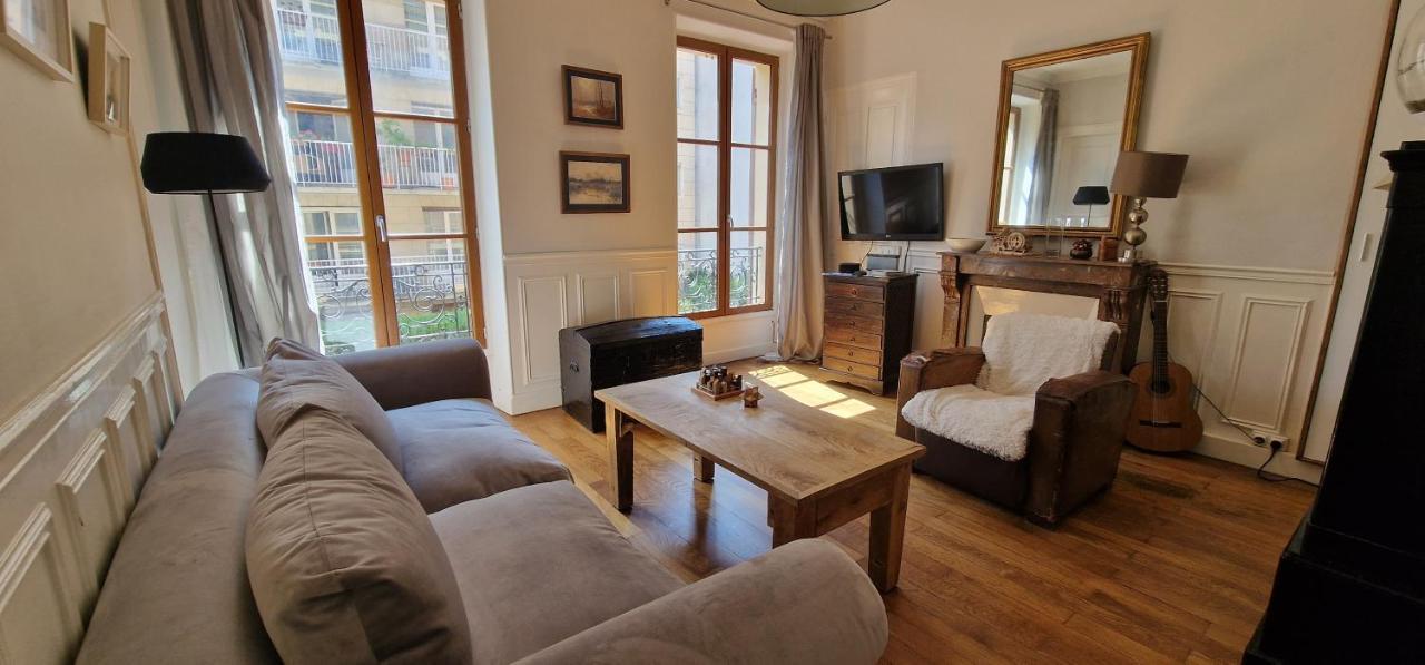 Atout Charme Apartment Versailles